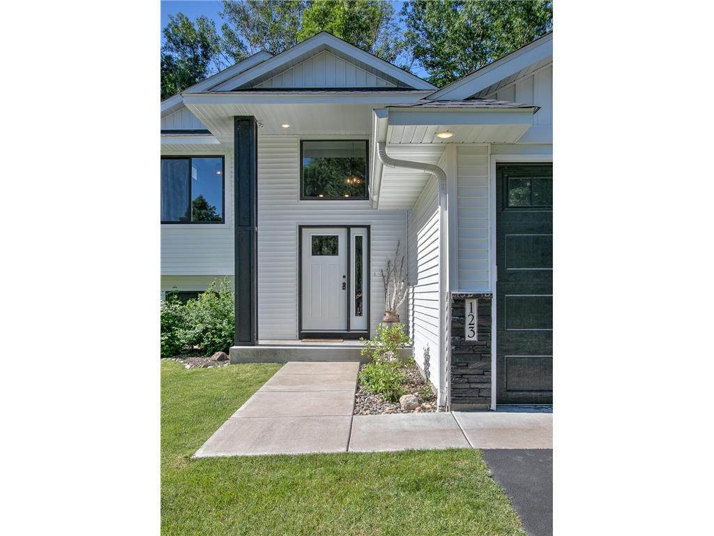 123 20th Avenue SW Cambridge MN 55008 7037220 image30