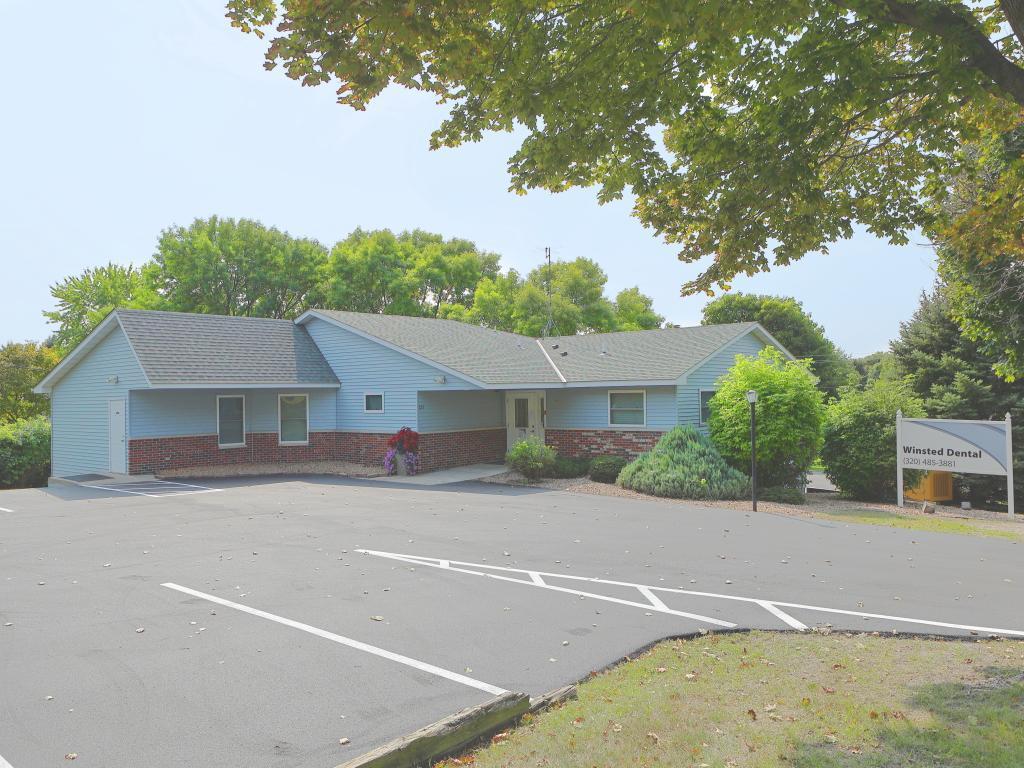 123 Fairlawn Avenue Winsted MN 55395 6406495 image1