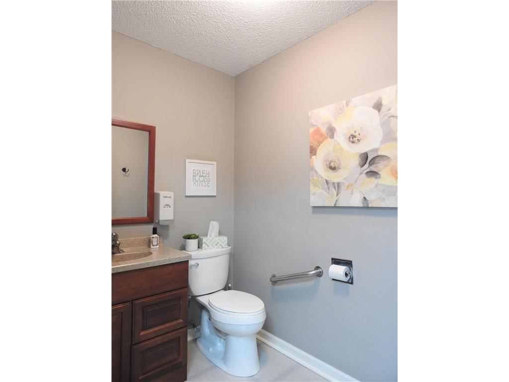 123 Fairlawn Avenue Winsted MN 55395 6803088 image7