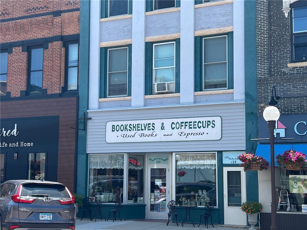 123 N Minnesota Street N New Ulm MN 56073 6752233 image1