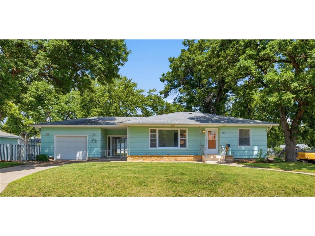 123 Searle Street NE Sauk Rapids MN 56379 7094759 image1
