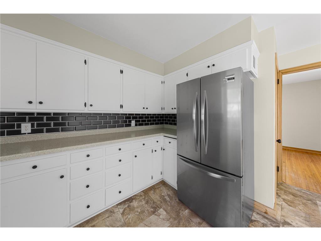 123 Thayer Avenue Mankato MN 56001 7072823 image11