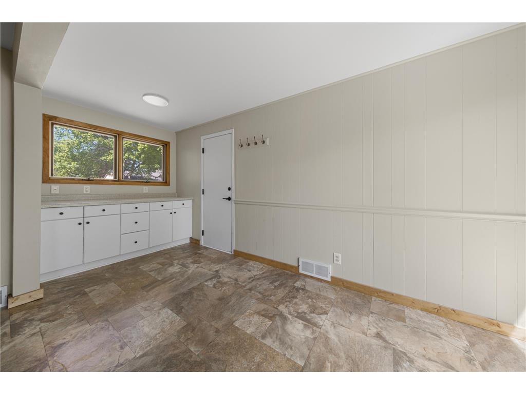 123 Thayer Avenue Mankato MN 56001 7072823 image16