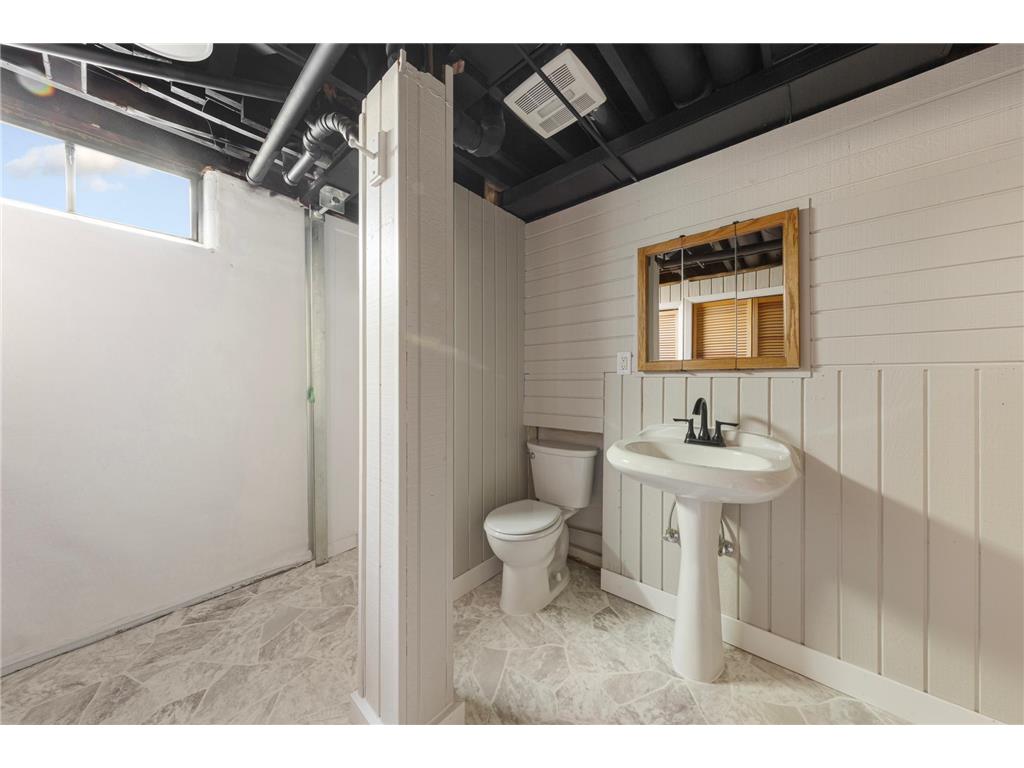 123 Thayer Avenue Mankato MN 56001 7072823 image23