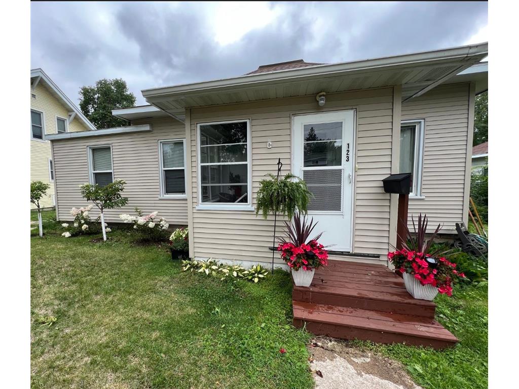 123 Willow Street E Detroit Lakes MN 56501 6528954 image1
