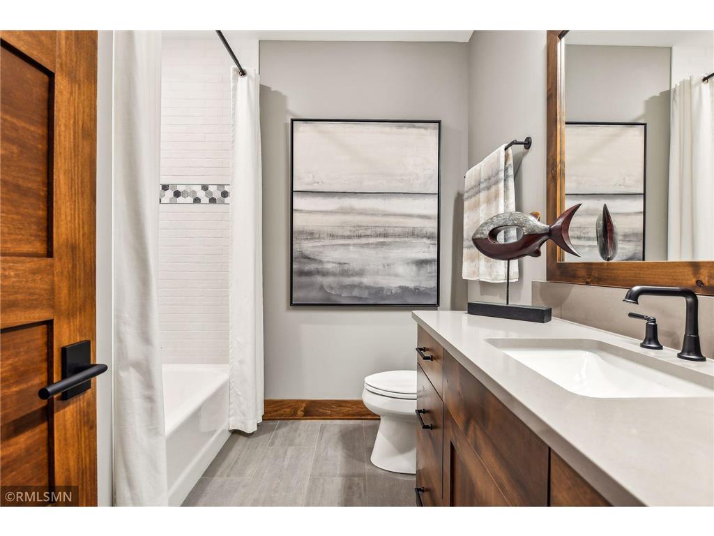 1230 Greenway Pass Golden Valley MN 55427 6742383 image25