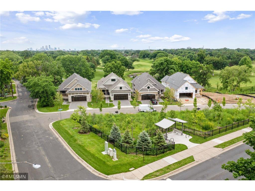 1230 Greenway Pass Golden Valley MN 55427 6742383 image6