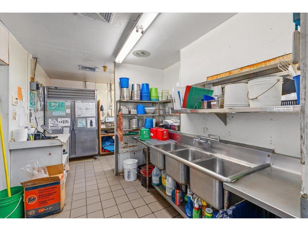 1230 N Knowles Avenue New Richmond WI 54017 6769625 image18