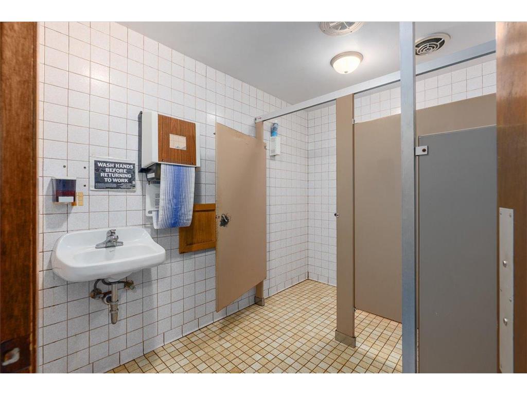 1230 N Knowles Avenue New Richmond WI 54017 6769625 image26