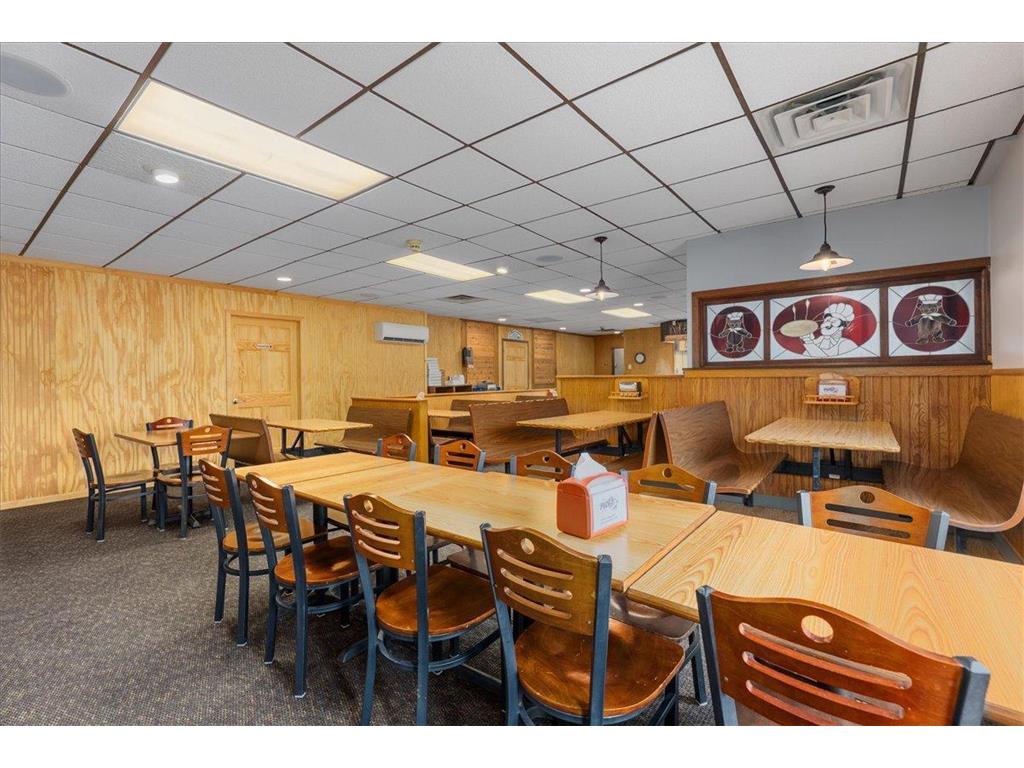 1230 N Knowles Avenue New Richmond WI 54017 6769625 image4