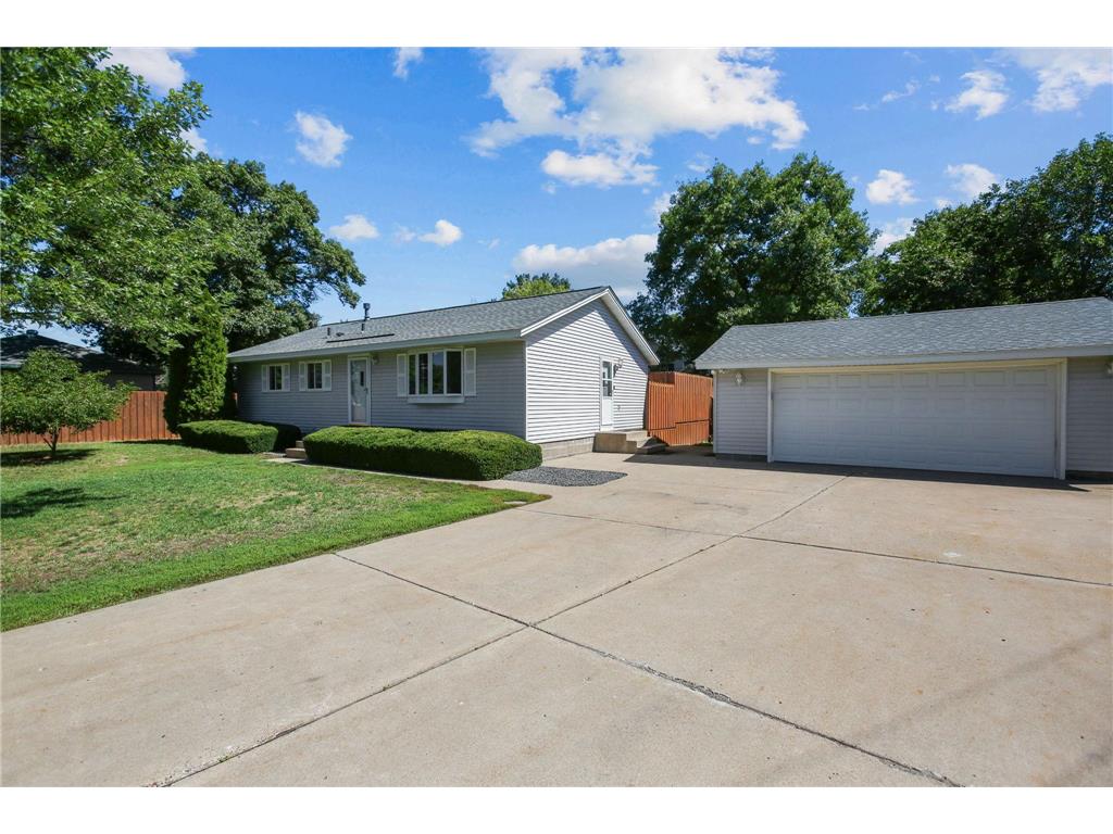 12301 Goodhue Street NE Blaine MN 55449 6419070 image1