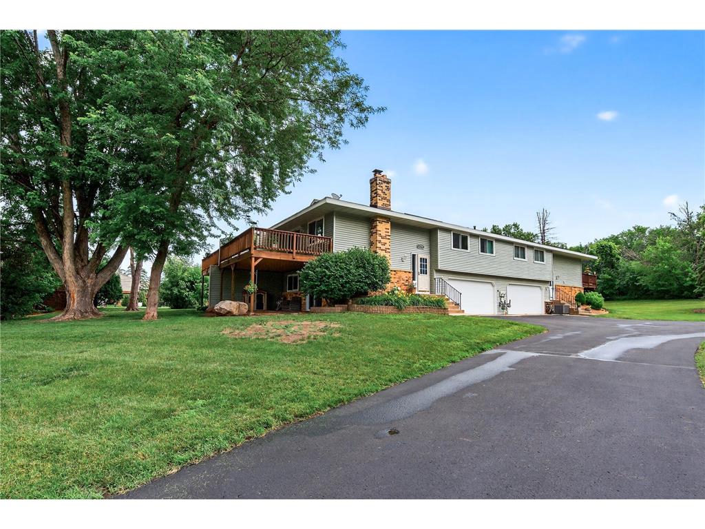 12305 Oak Leaf Court Burnsville MN 55337 MLS: 6699452 Edina Realty