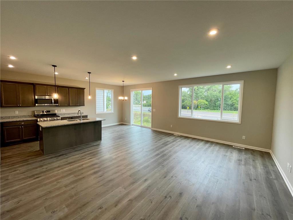 1231 100th Avenue NW Coon Rapids MN 55433 6375157 image1