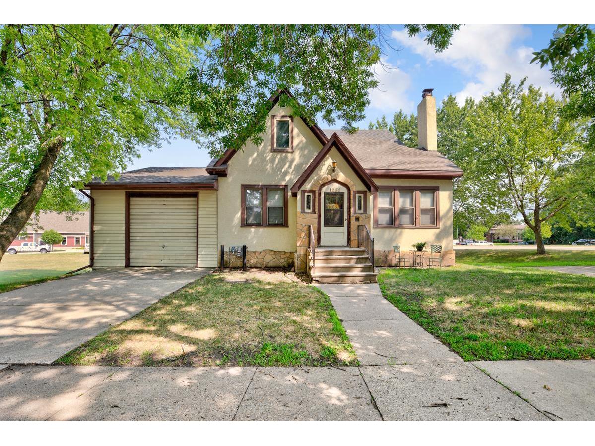 1231 Albion Avenue, Fairmont, MN, 56031 MLS 6082651 Edina Realty