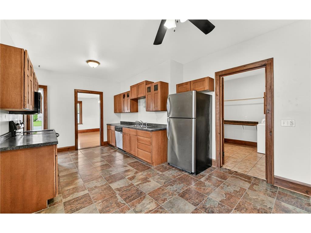 1231 Church Avenue Saint Charles MN 55972 7039599 image10