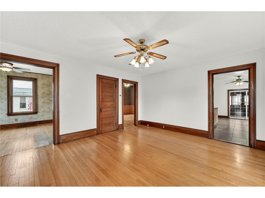 1231 Church Avenue Saint Charles MN 55972 7039599 image6