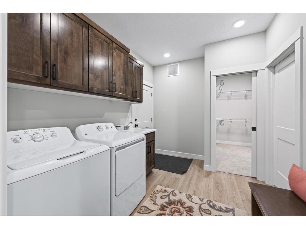 1231 Honeysuckle Lane Cambridge MN 55008 7077109 image32