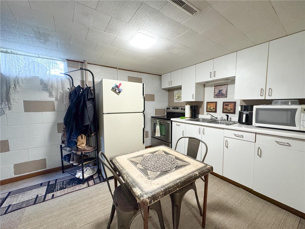 1231 N Baird Avenue Fergus Falls MN 56537 7085884 image23