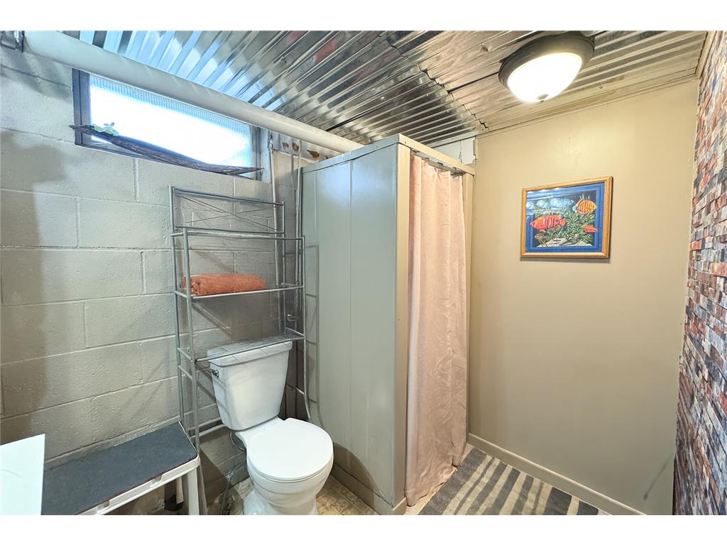 1231 N Baird Avenue Fergus Falls MN 56537 7085884 image31