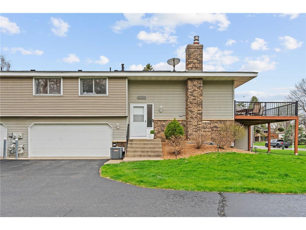 12312 Oak Leaf Court Burnsville MN 55337 7030578 image1