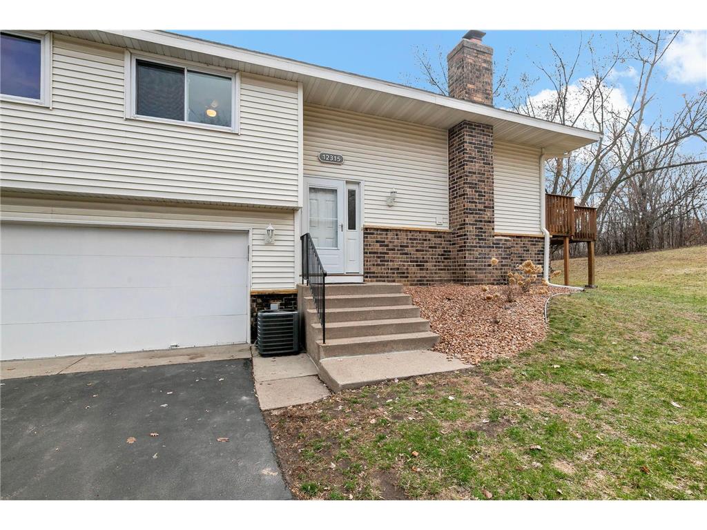 12315 Oak Leaf Court Burnsville MN 55337 7073154 image1