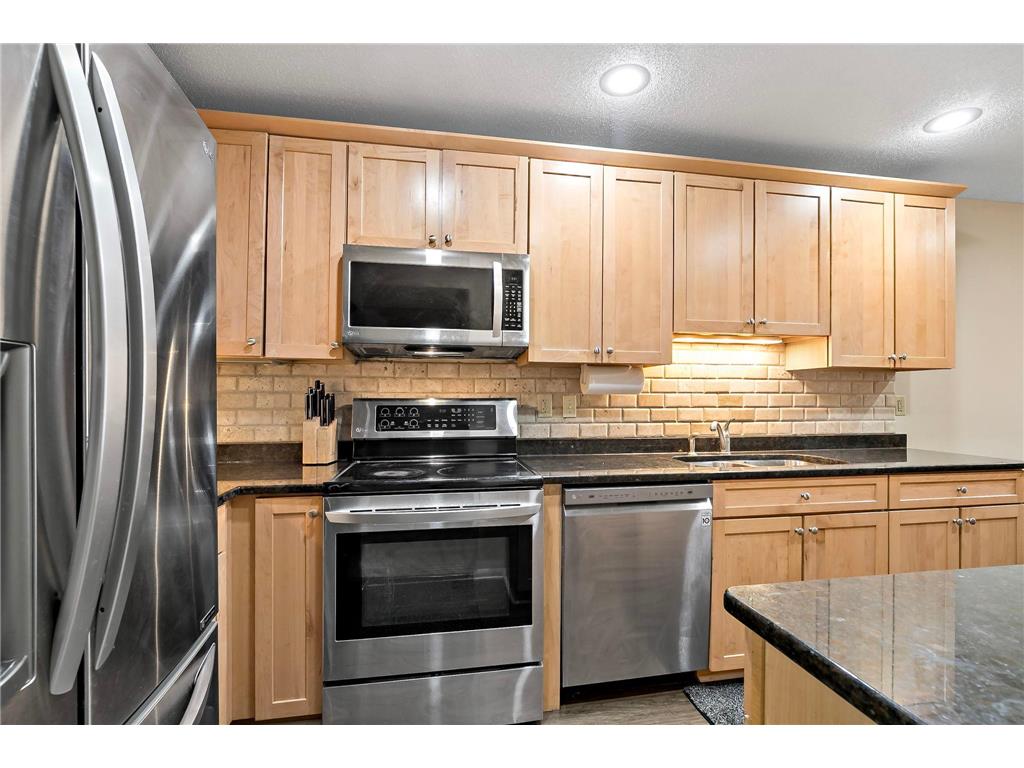 12315 Oak Leaf Court Burnsville MN 55337 7073154 image15