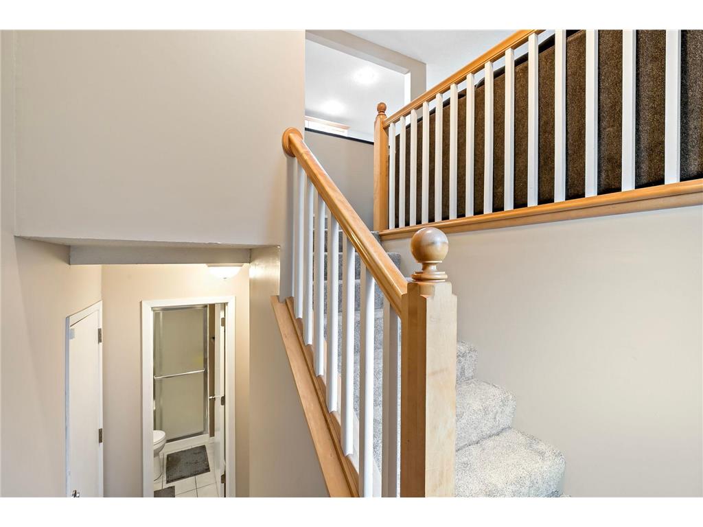 12315 Oak Leaf Court Burnsville MN 55337 7073154 image4
