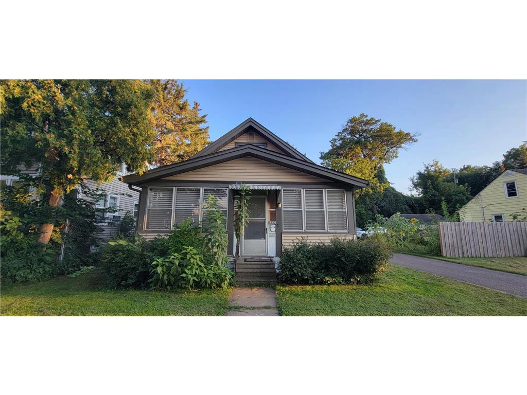 1232 Minnehaha Avenue E Saint Paul MN 55106 6587397 image1