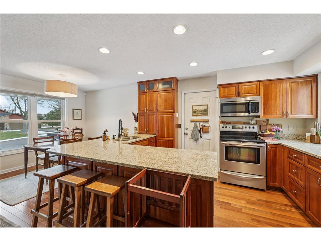 12325 49th Avenue N Plymouth MN 55442 7021768 image12