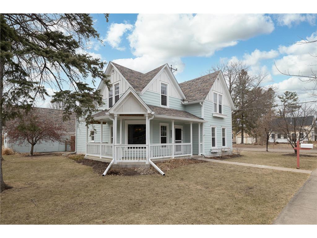 1233 5th Street Hudson WI 54016 6689921 image1