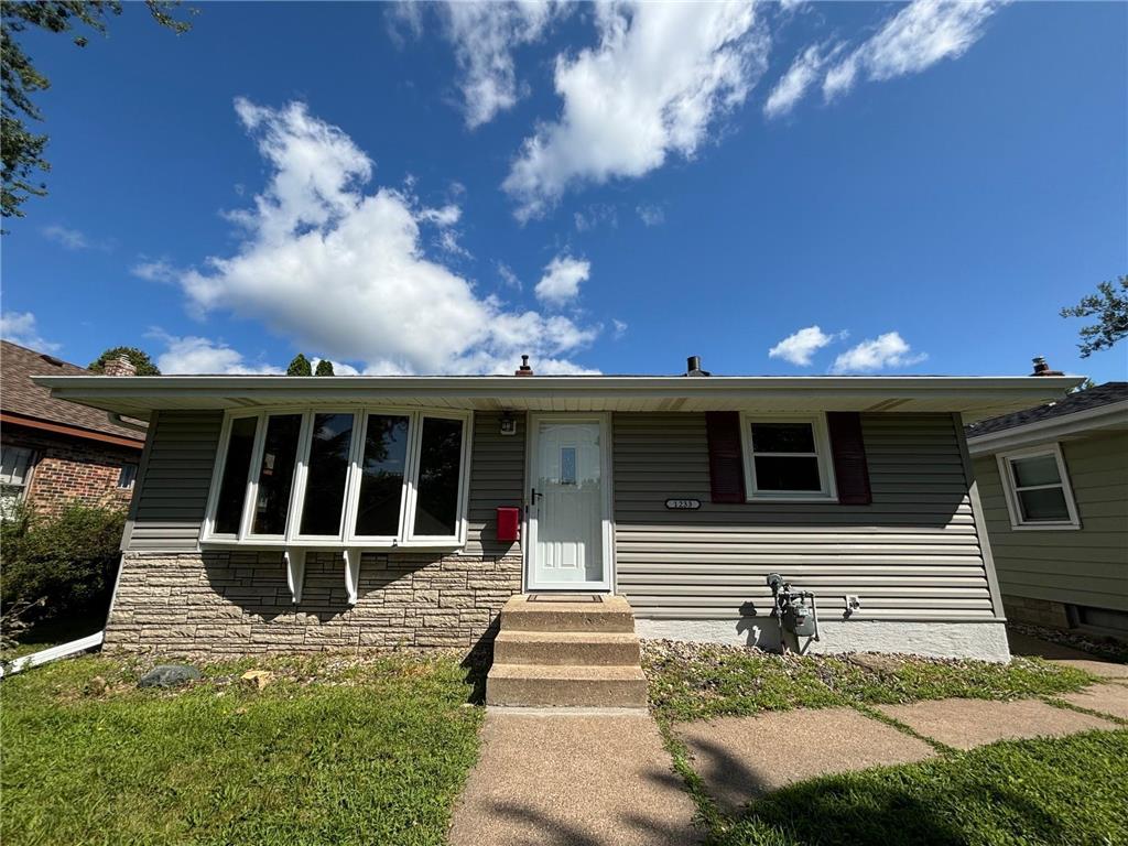 1233 Cook Avenue E Saint Paul MN 55106 6583570 image1