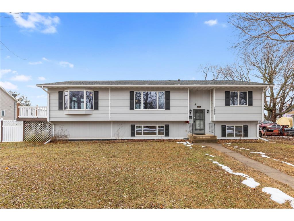 1233 Portland Avenue Saint Paul Park MN 55071 6640098 image1