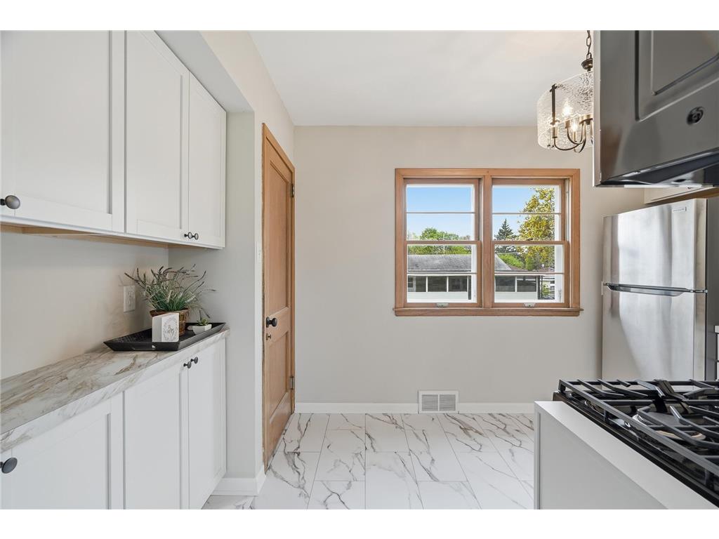 1234 Conway Street Saint Paul MN 55106 7064932 image24