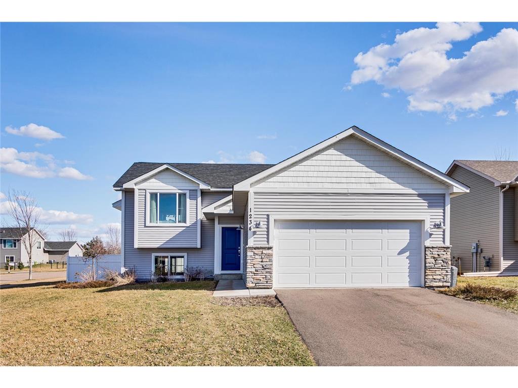 1234 Legacy Parkway New Richmond WI 54017 6522257 image1