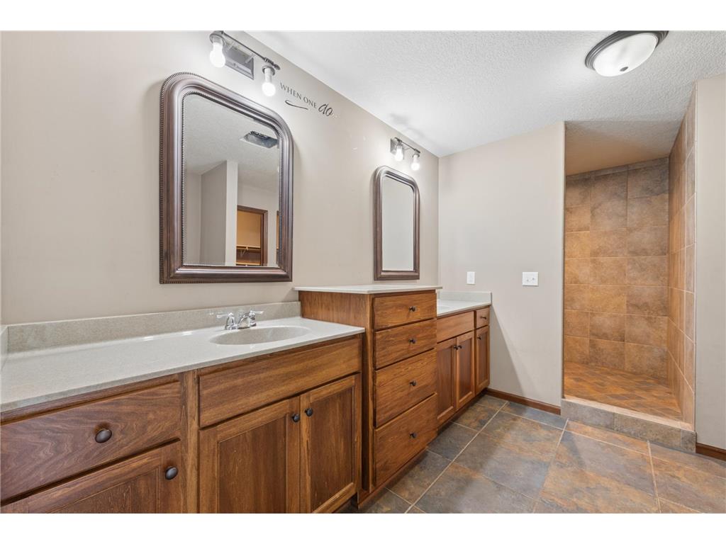 12345 Butternut Street NW Coon Rapids MN 55448 7064569 image15
