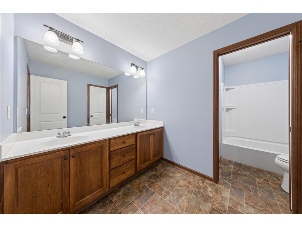12345 Butternut Street NW Coon Rapids MN 55448 7064569 image21