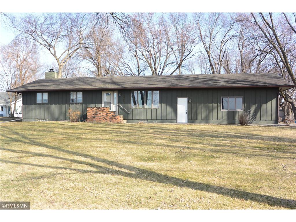 1235 1st Street E Glencoe MN 55336 7038546 image1