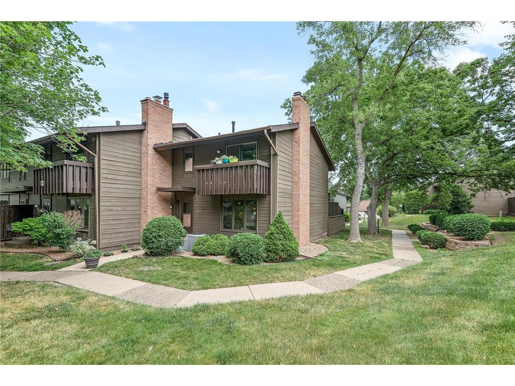 1235 Brighton Square, New Brighton, MN, 55112 MLS 6230581 Edina Realty