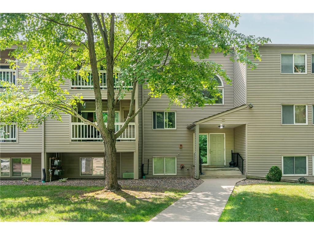 1235 Ferndale Street N #C11 Maplewood MN 55119 6397069 image1