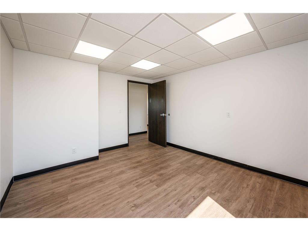 1235 Highway 15 S Fairmont MN 56031 6738304 image18