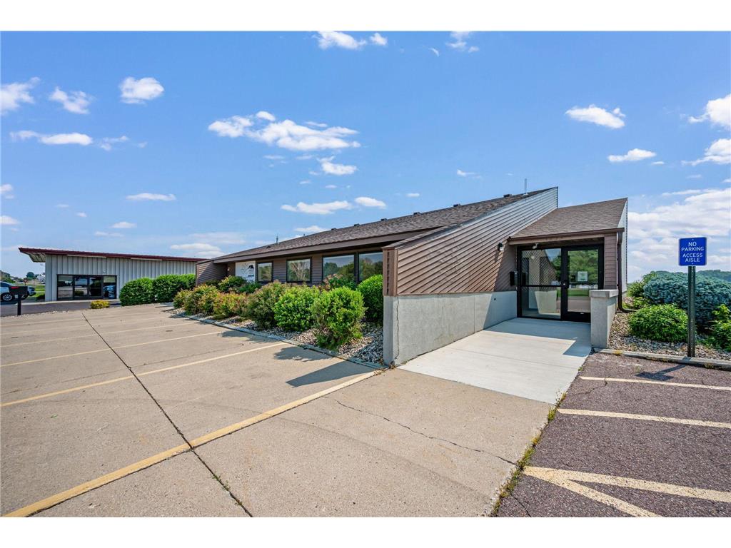 1235 Highway 15 S Fairmont MN 56031 6738304 image4