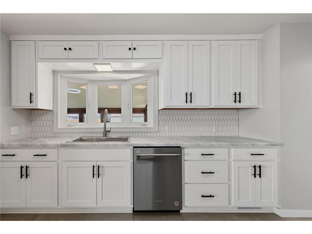 1235 Marsh Street Mankato MN 56001 7096412 image14