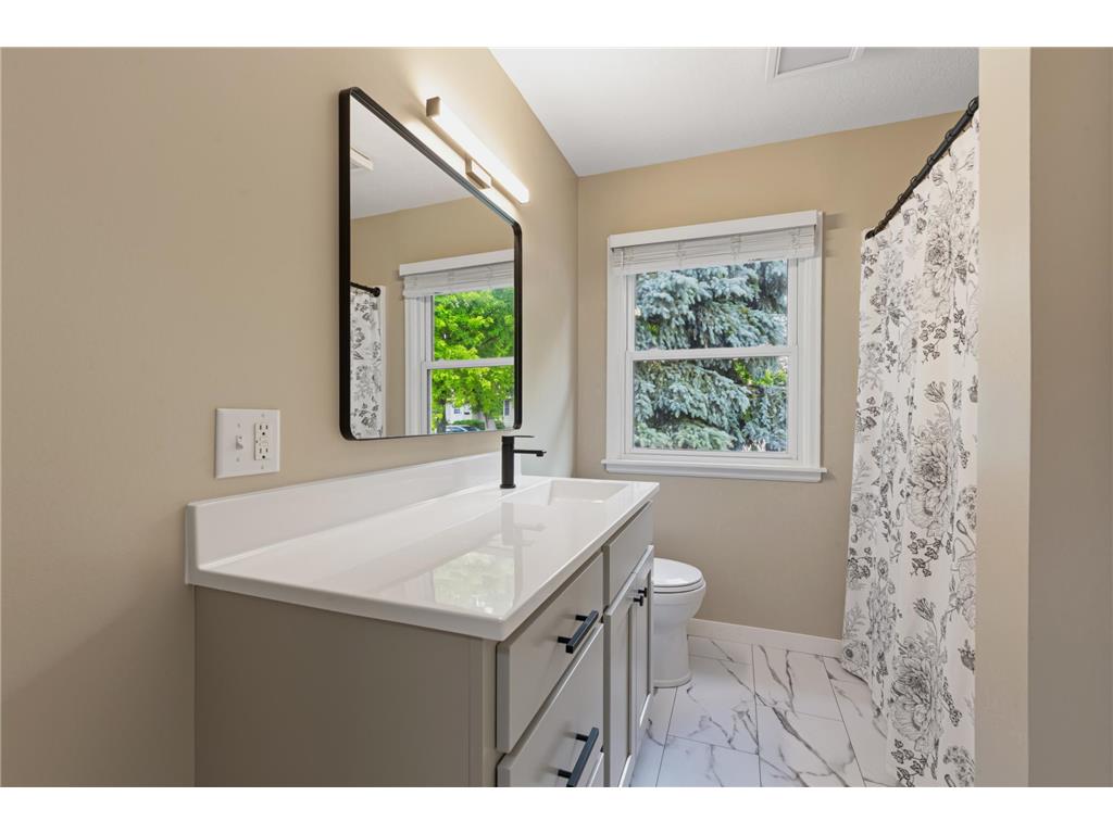 1235 Marsh Street Mankato MN 56001 7096412 image19