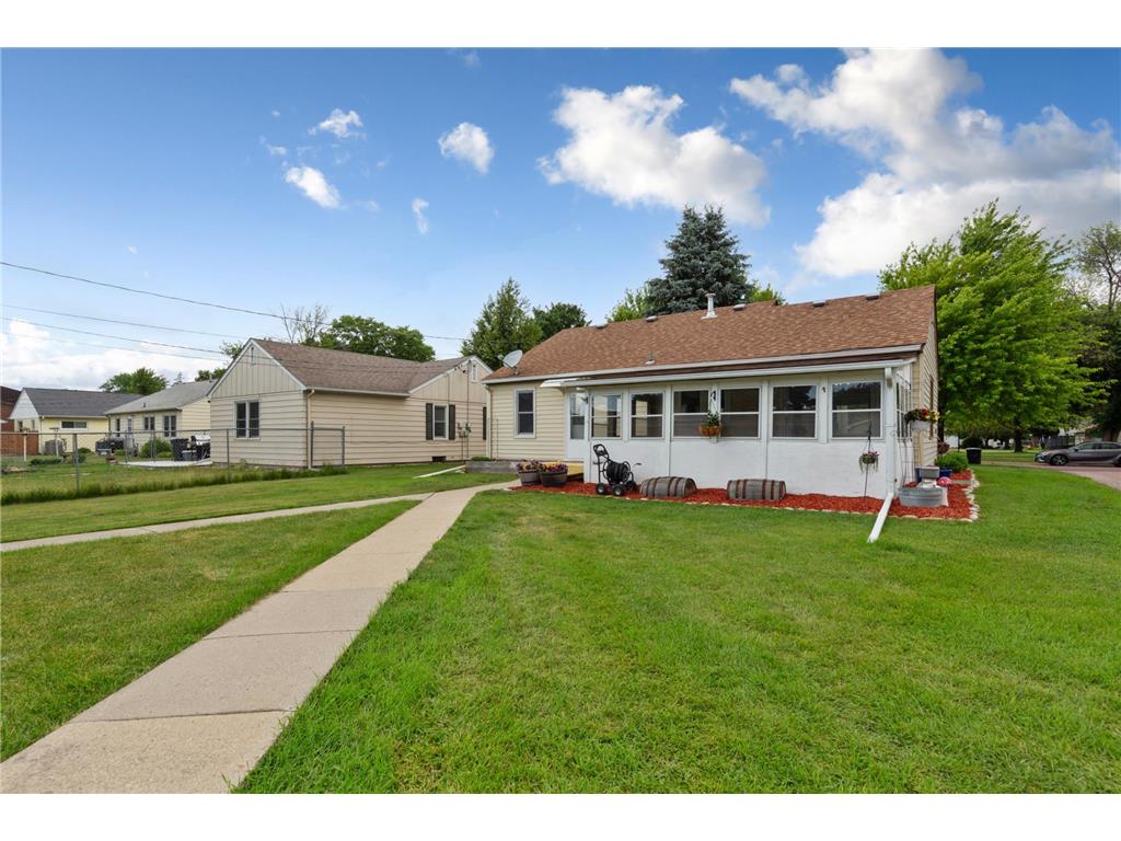 1235 Marsh Street Mankato MN 56001 7096412 image41
