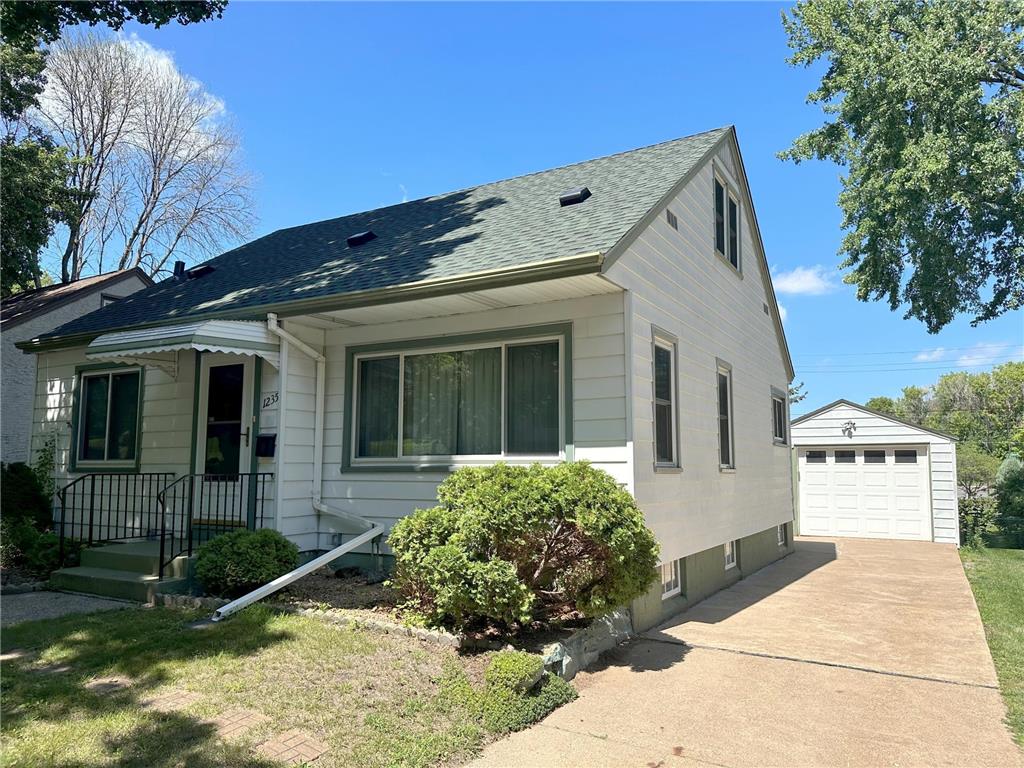 1235 McLean Avenue Saint Paul MN 55106 6417176 image1