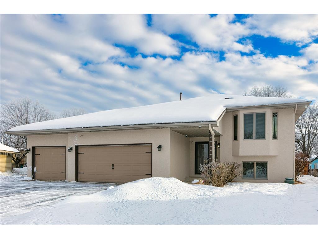 1235 Miller Street S Shakopee MN 55379 6325779 image1