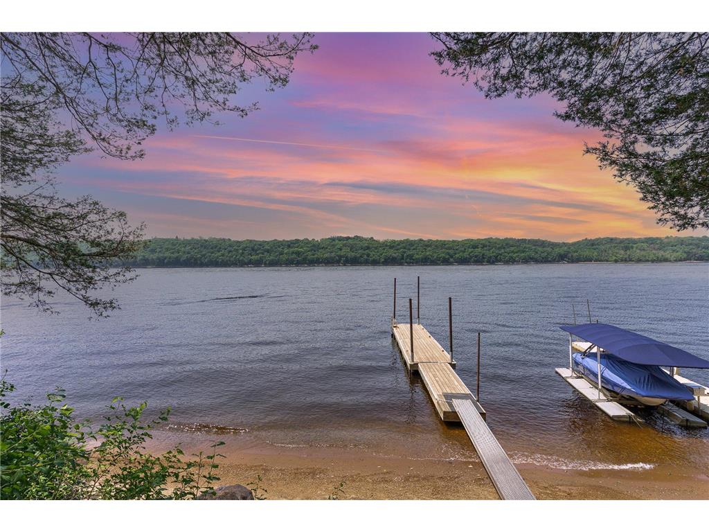 1235 Pearl Street Prescott WI 54021 - St Croix River 6388863 image1