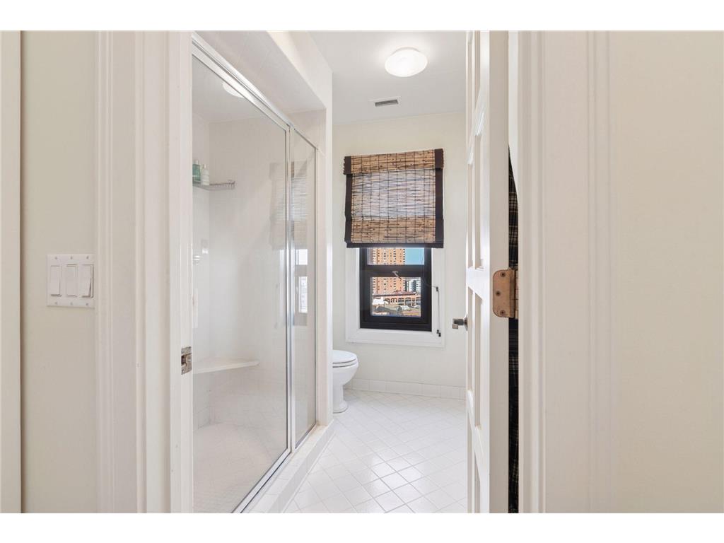 1235 Yale Place #1505 Minneapolis MN 55403 7036224 image25