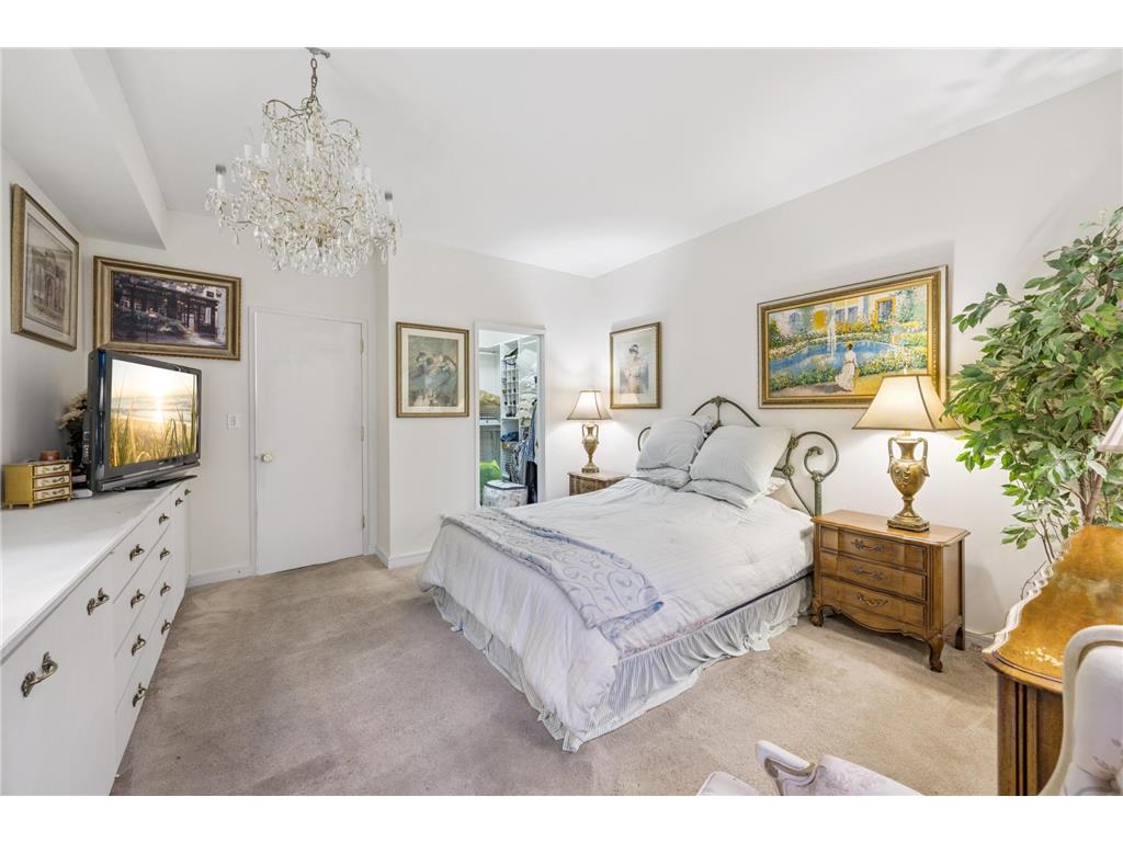 1235 Yale Place #1701 Minneapolis MN 55403 6763289 image12