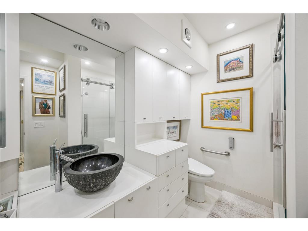 1235 Yale Place #1701 Minneapolis MN 55403 6763289 image13